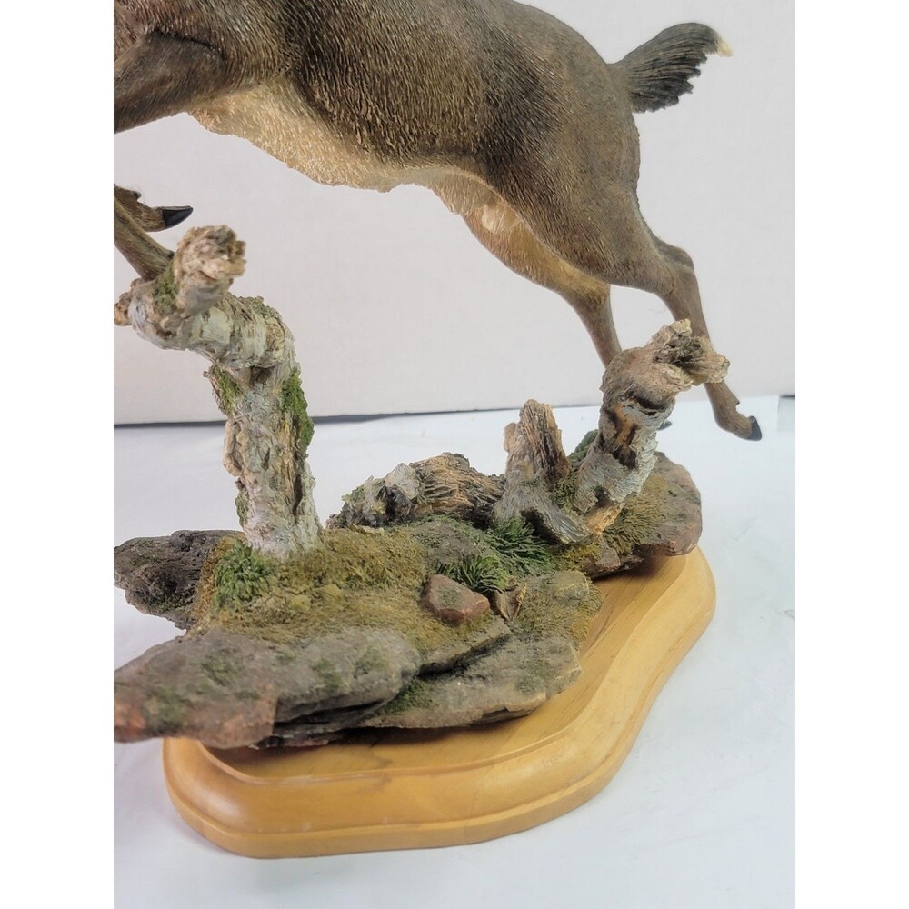 Simpkins Whitetail Buck Deer Figurine Leaping Wildlife Sculpture 13" Repaire - Picture 11 of 16